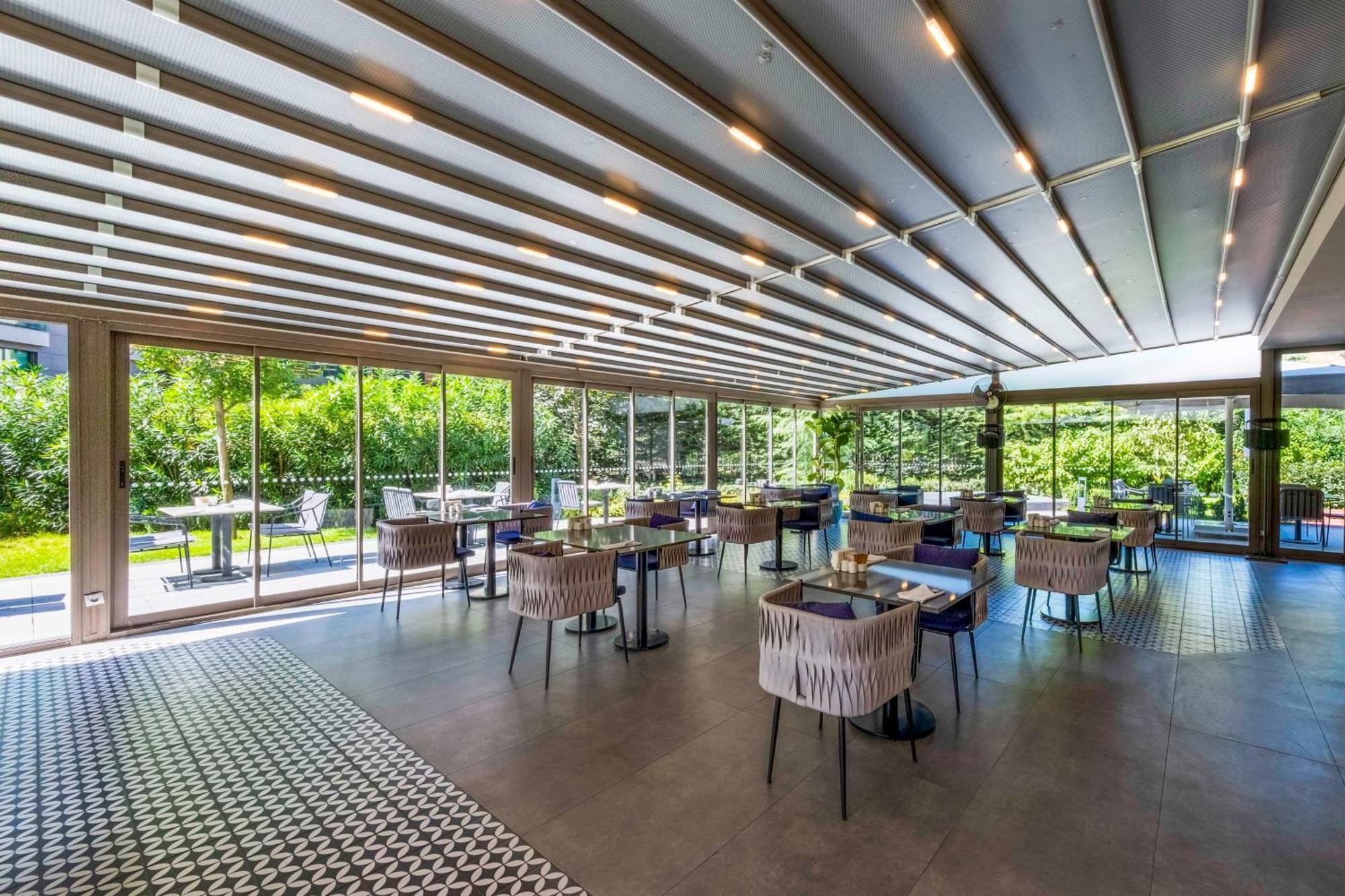 Radisson Residences Vadistanbul Luaran gambar